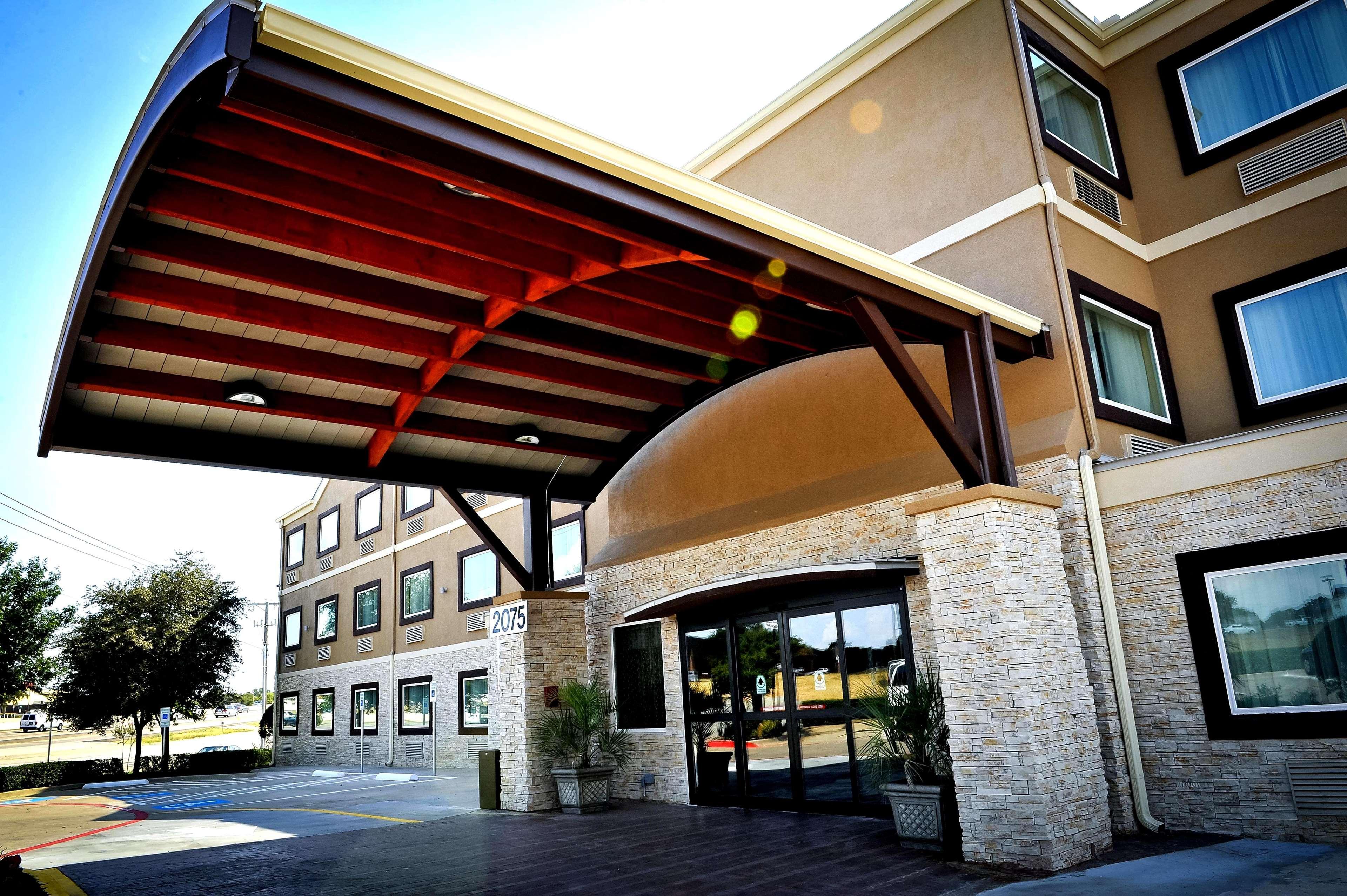 Best Western Plus Arlington North Hotel & Suites Grand Prairie Exterior foto